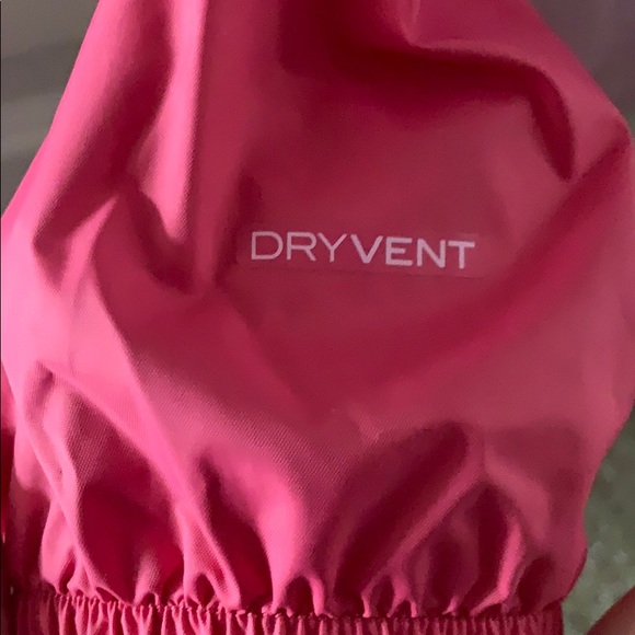 Girls North Face wind breaker - Picture 3 of 4